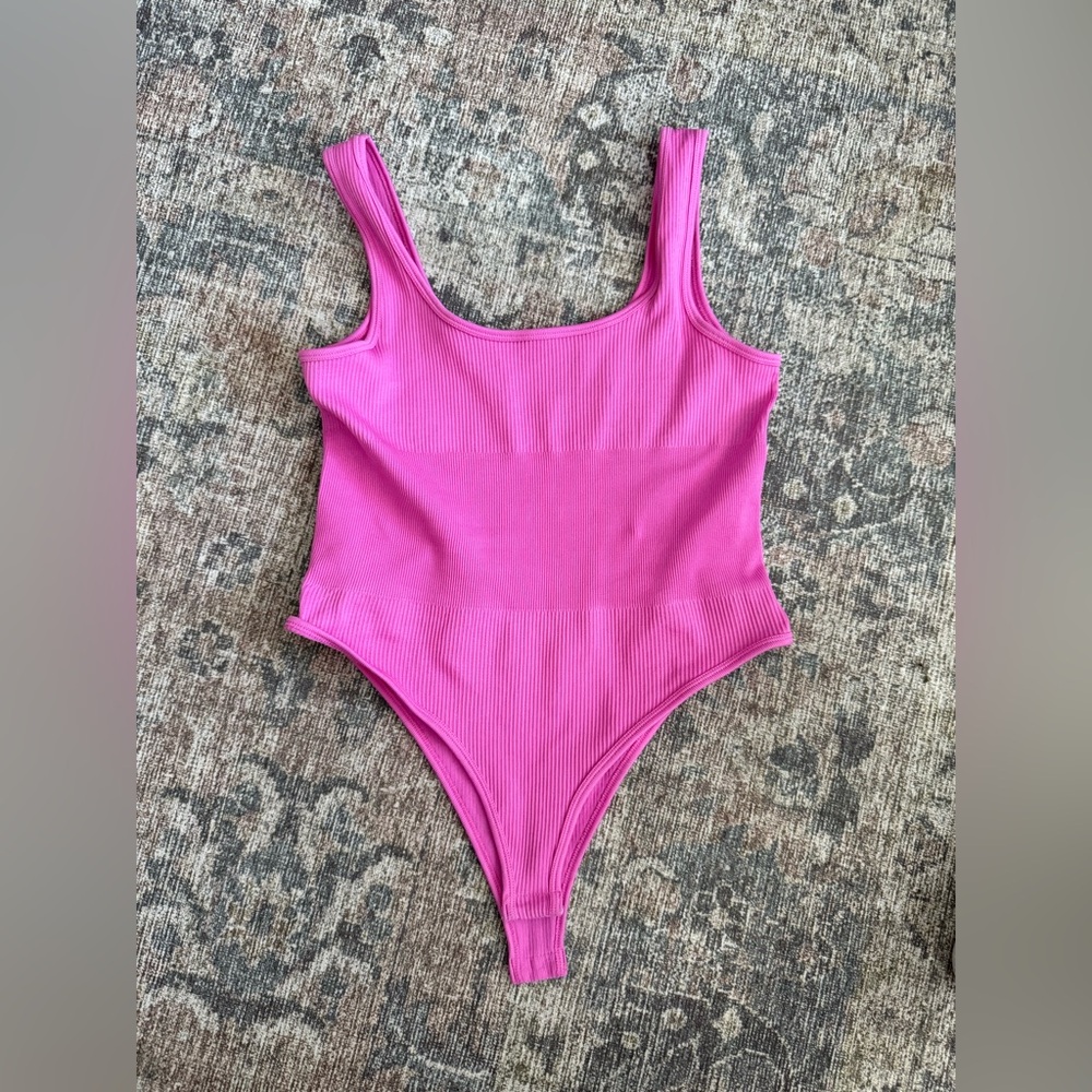 Pink Ribbed Tank Top - Picture 2 of 2